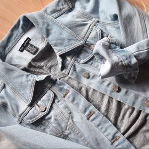 For Joseph light denim jacket small ✨